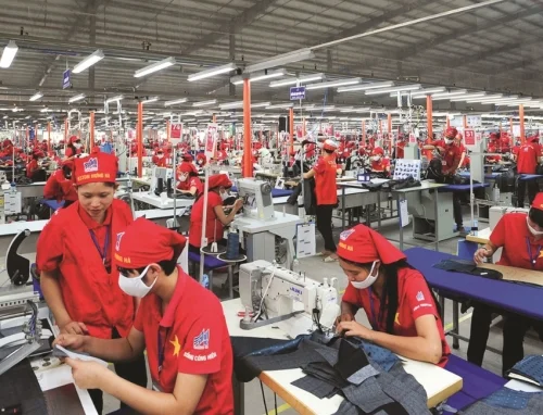 Ngành Dệt May Việt Nam: Cơ Hội Quay Lại Vị Trí Thứ Hai Thế Giới