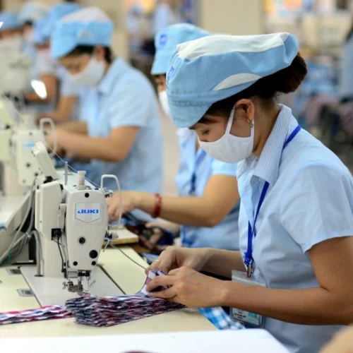 Nhiều Yếu Tố Ảnh Hưởng Đến Xuất Khẩu Dệt May Trong Năm 2024